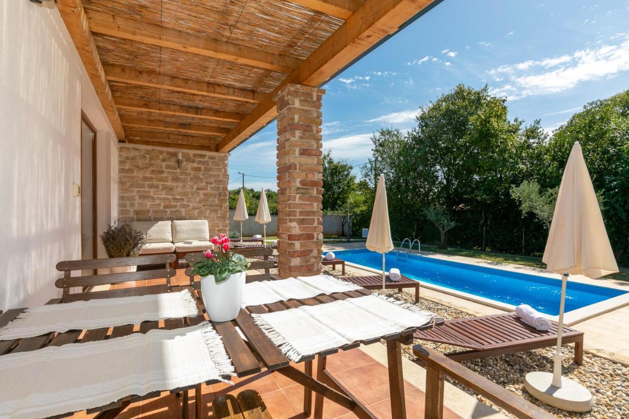 Grebac Villa Kaštelir Buitenkant foto
